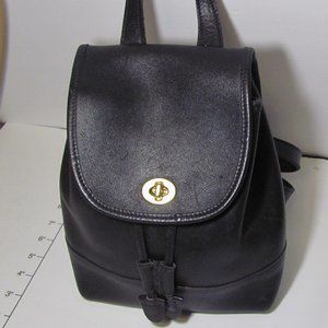 Coach vintage glovetanned cowhide leather daypack   Style 9960